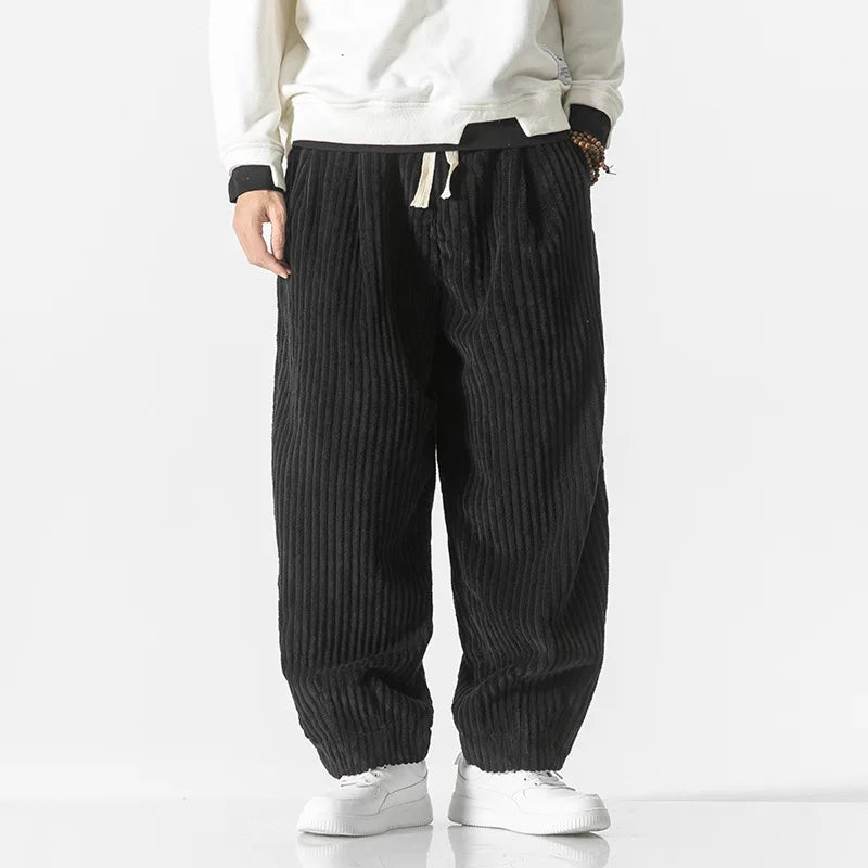 NOVO – Tapered Corduroy Harlan Pants