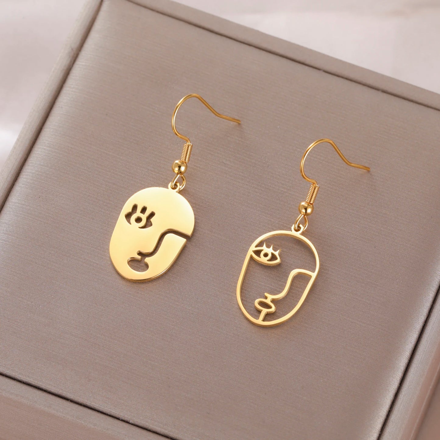 NOVO – Abstract Face Art Statement Earrings